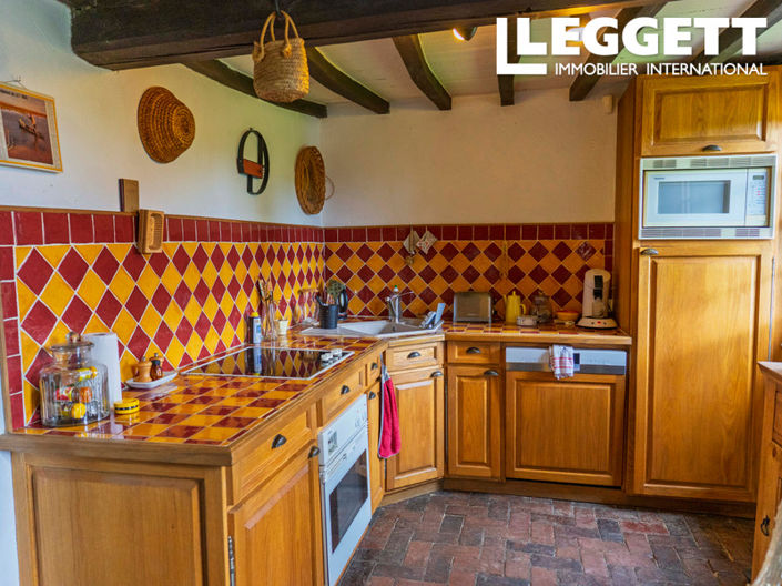 Image No.6-4 Bed House for sale