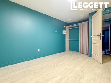 ahr0chm6ly9jzg4uagvzdglhlmltbw8vaw1hz2uvvevom