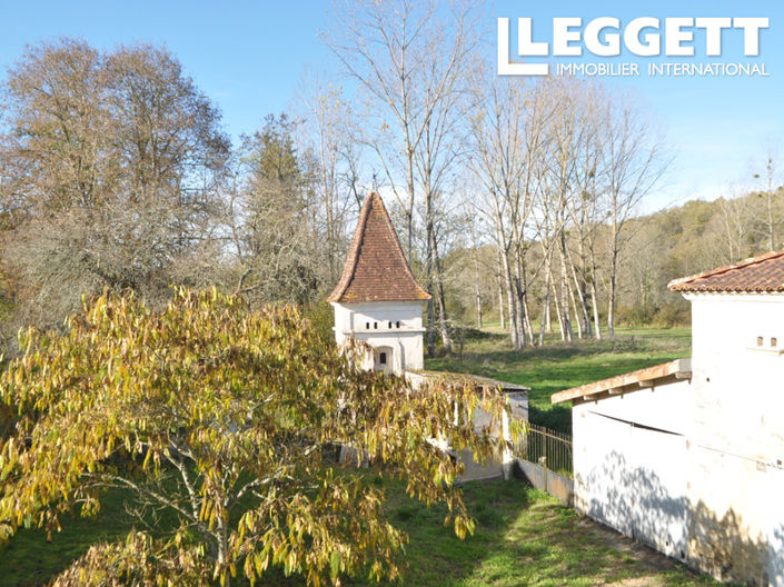 Image No.7-5 Bed House for sale