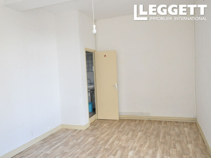 Image No.9-5 Bed House for sale