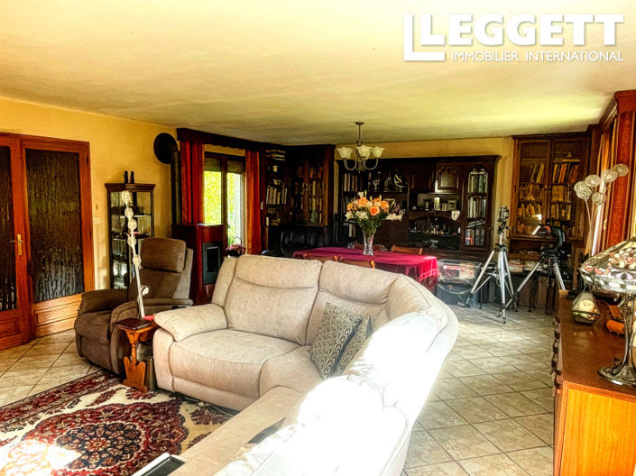 Image No.3-Maison de 6 chambres à vendre à Gajoubert