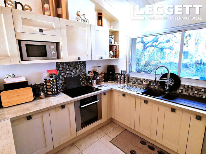 Image No.3-3 Bed House for sale