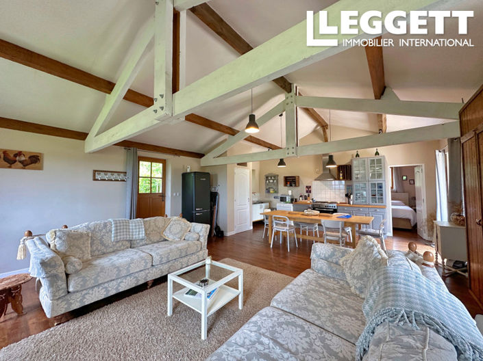 Image No.5-8 Bed House for sale