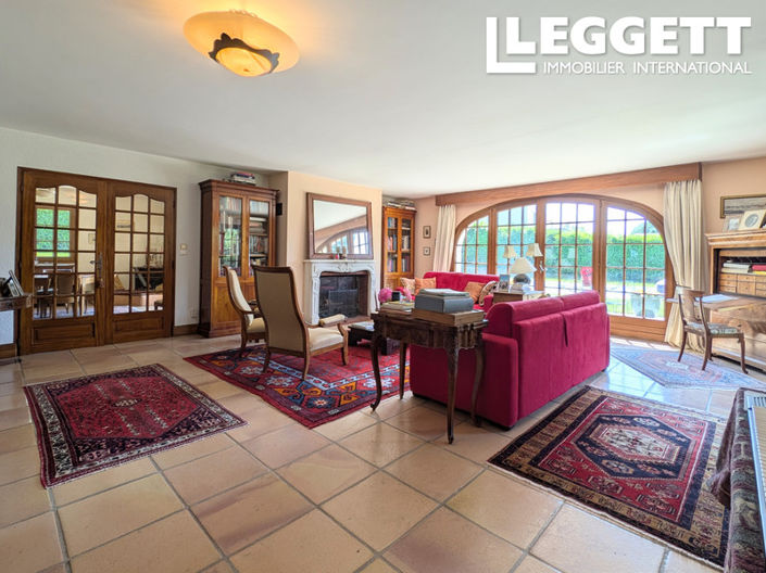 Image No.3-4 Bed House for sale