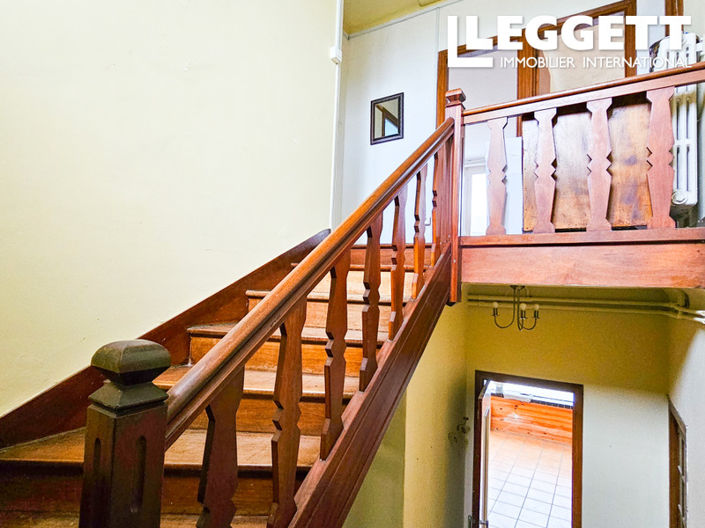 Image No.8-3 Bed House for sale