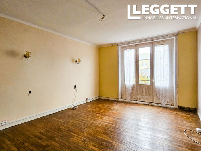 Image No.9-3 Bed House for sale