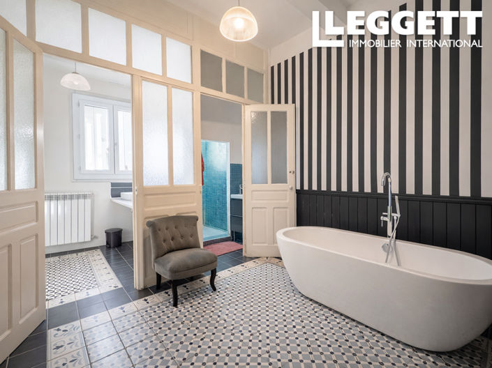 Image No.10-7 Bed House for sale