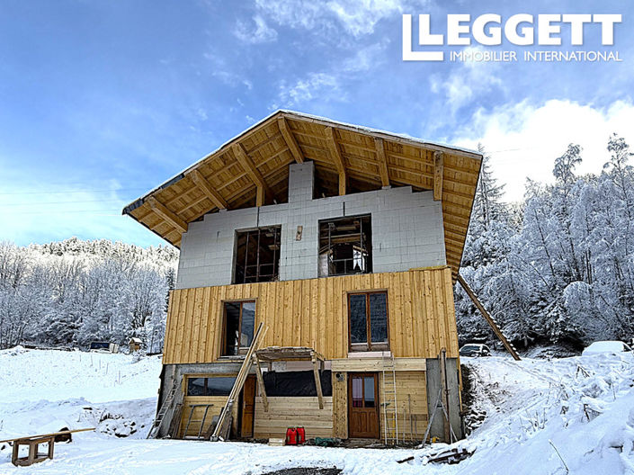 Image No.10-3 Bed House for sale