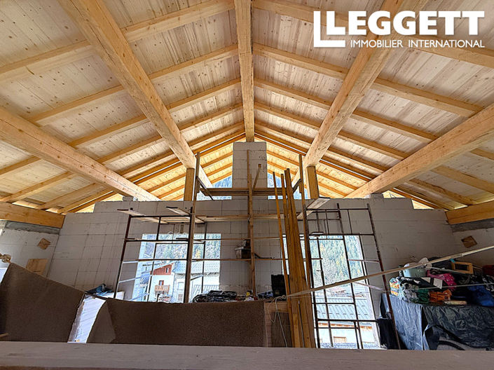 Image No.9-3 Bed House for sale