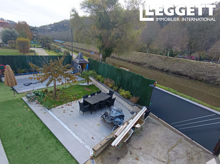 Image No.10-3 Bed House for sale