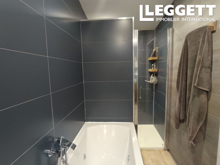 Image No.7-3 Bed House for sale