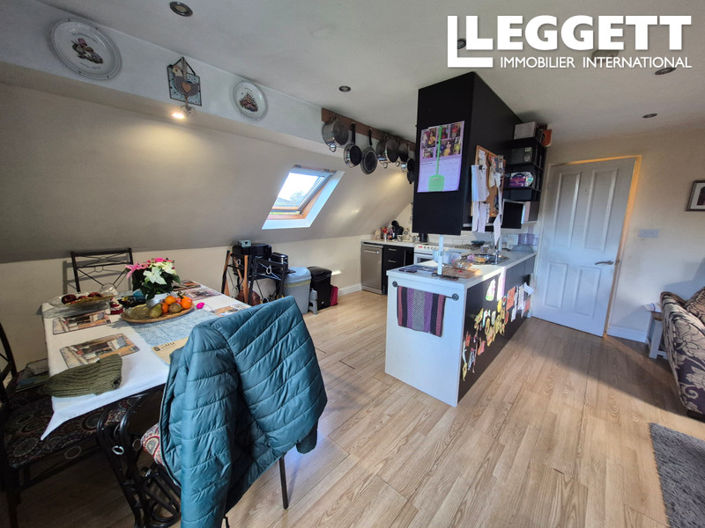 Image No.10-2 Bed House for sale