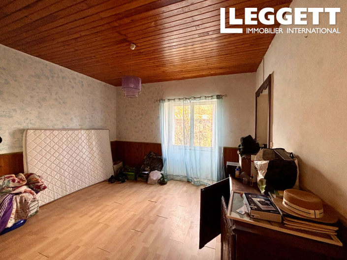 Image No.8-1 Bed House for sale