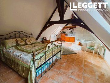 ahr0chm6ly9jzg4uagvzdglhlmltbw8vaw1hz2uvvevom