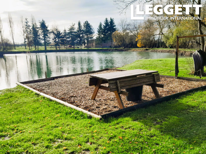 Image No.8-6 Bed Land for sale