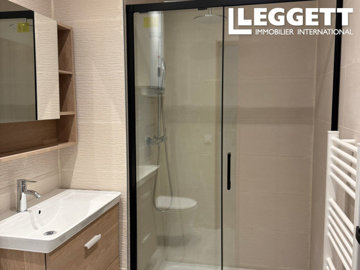 ahr0chm6ly9jzg4uagvzdglhlmltbw8vaw1hz2uvvevom