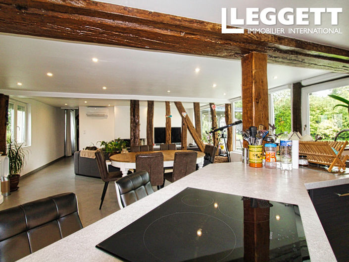 Image No.6-5 Bed House for sale