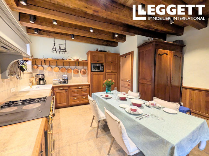 Image No.6-2 Bed House for sale