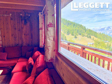 ahr0chm6ly9jzg4uagvzdglhlmltbw8vaw1hz2uvvevom