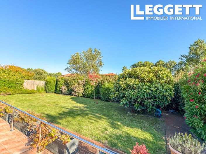 Image No.3-6 Bed House for sale