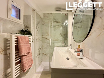 ahr0chm6ly9jzg4uagvzdglhlmltbw8vaw1hz2uvvevom