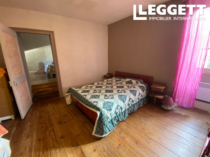 Image No.7-5 Bed House for sale