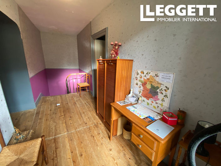 Image No.8-5 Bed House for sale