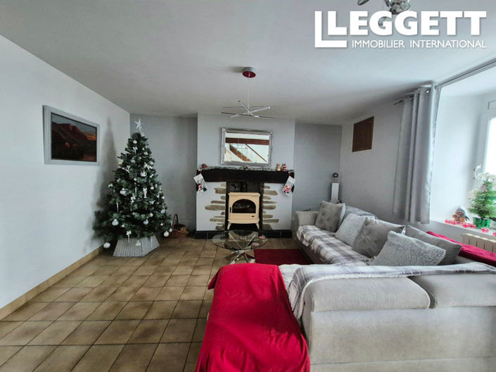 Image No.6-2 Bed House for sale