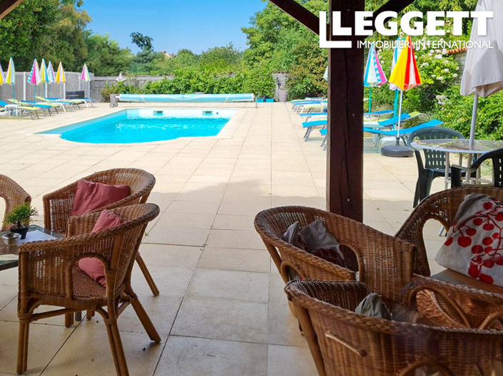 Image No.3-Commercial de 10 chambres à vendre à Louzignac