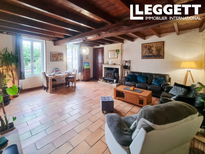 Image No.4-Commercial de 10 chambres à vendre à Louzignac