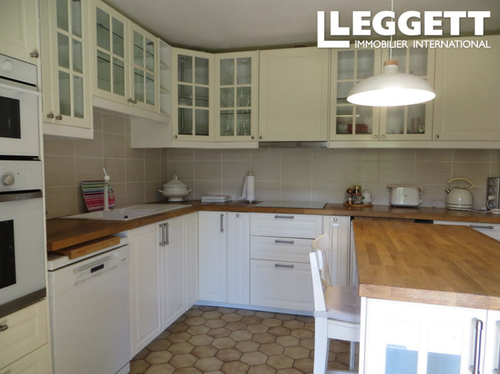 Image No.6-3 Bed House for sale