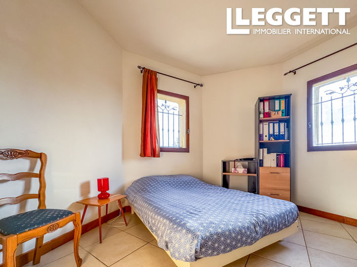 Image No.7-4 Bed House for sale