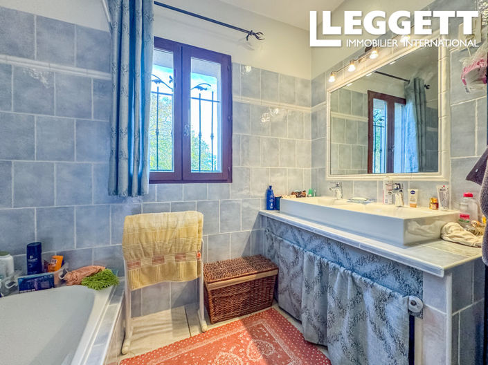 Image No.9-4 Bed House for sale