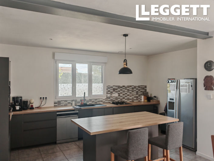 Image No.4-2 Bed House for sale