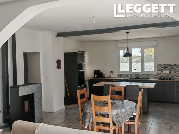 Image No.5-2 Bed House for sale