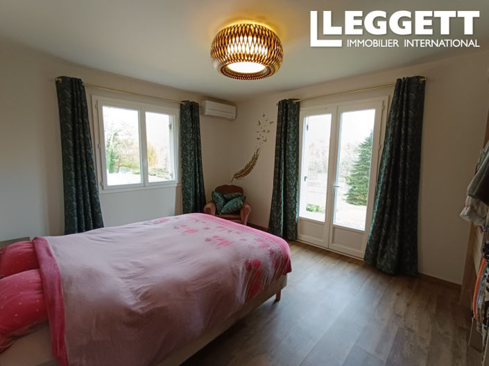 Image No.7-4 Bed House for sale