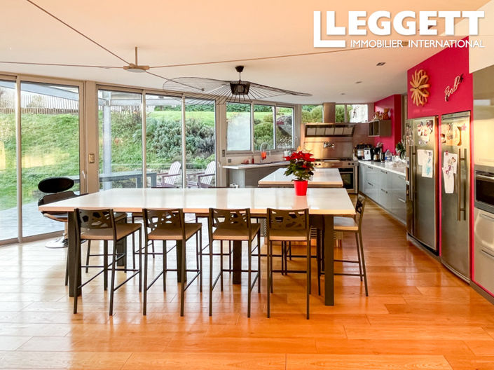 Image No.3-5 Bed House for sale