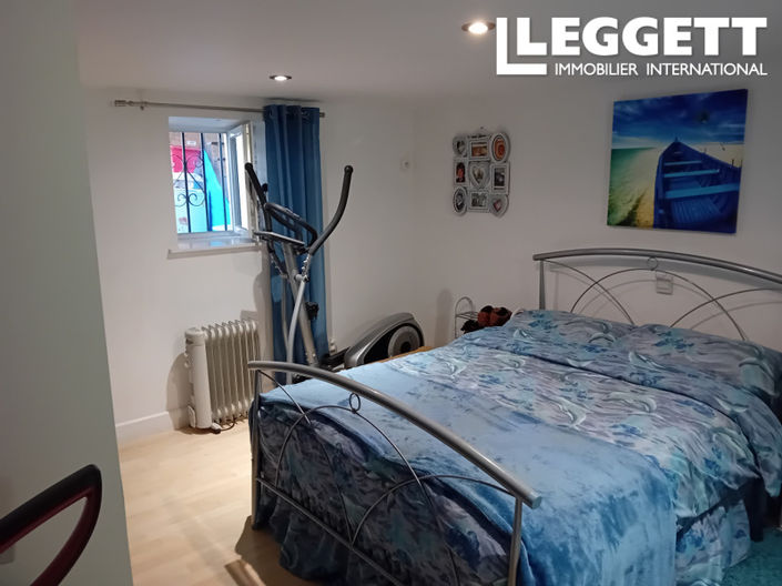 Image No.8-3 Bed House for sale