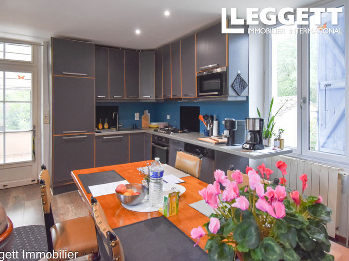 Image No.7-5 Bed House for sale