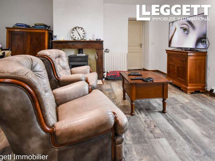 Image No.9-5 Bed House for sale