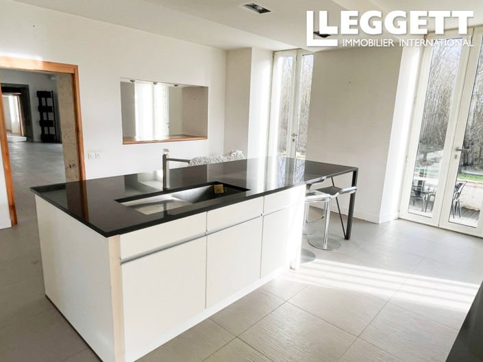 Image No.8-Maison de 13 chambres à vendre à Angoulême