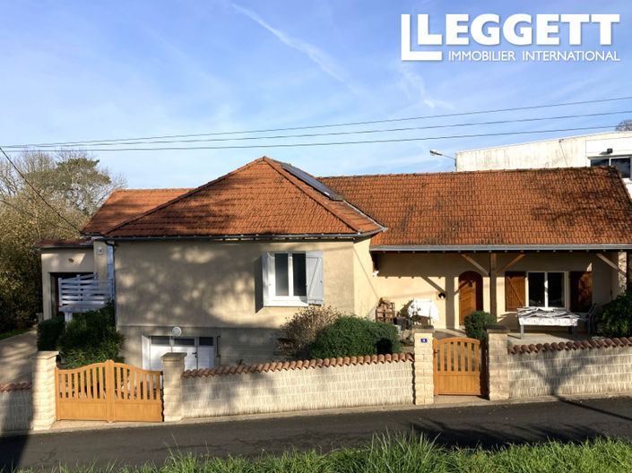 Image No.10-3 Bed House for sale