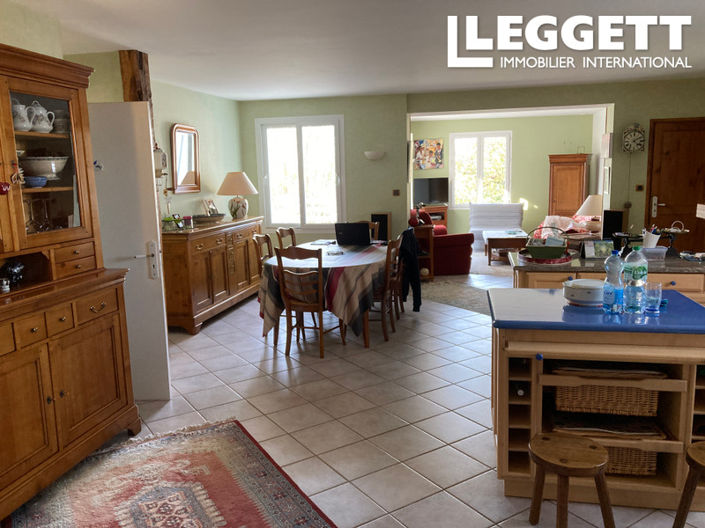 Image No.2-3 Bed House for sale