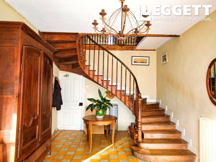 Image No.2-4 Bed House for sale