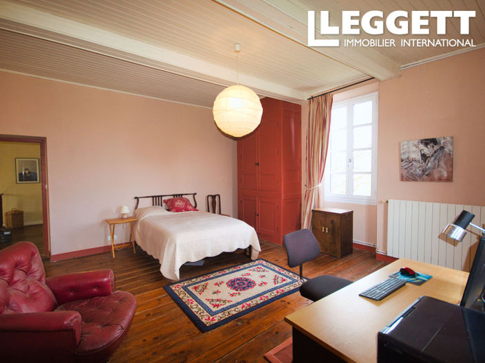 Image No.9-4 Bed House for sale