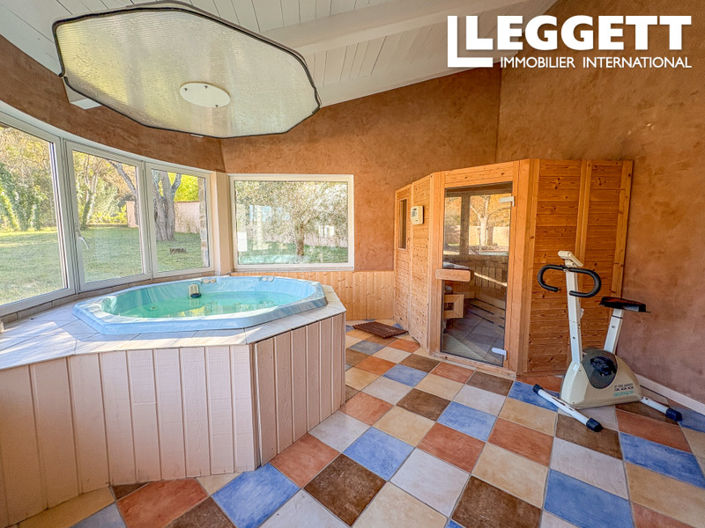 Image No.3-5 Bed House for sale