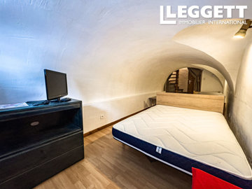 ahr0chm6ly9jzg4uagvzdglhlmltbw8vaw1hz2uvvevom