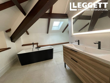 ahr0chm6ly9jzg4uagvzdglhlmltbw8vaw1hz2uvvevom