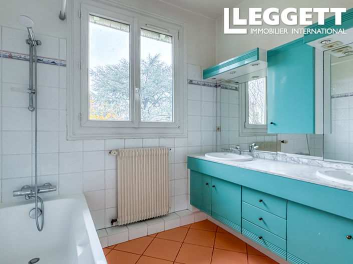 Image No.10-Maison de 7 chambres à vendre à Saint-Maur-des-Fossés