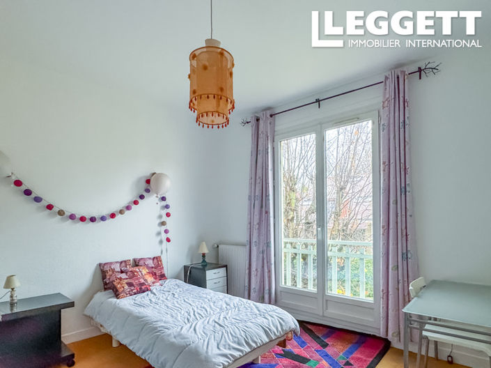 Image No.8-Maison de 7 chambres à vendre à Saint-Maur-des-Fossés